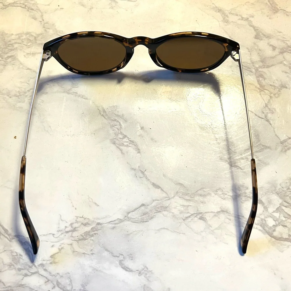 Anne Klein round/cat eye tortoise shell sunglasses